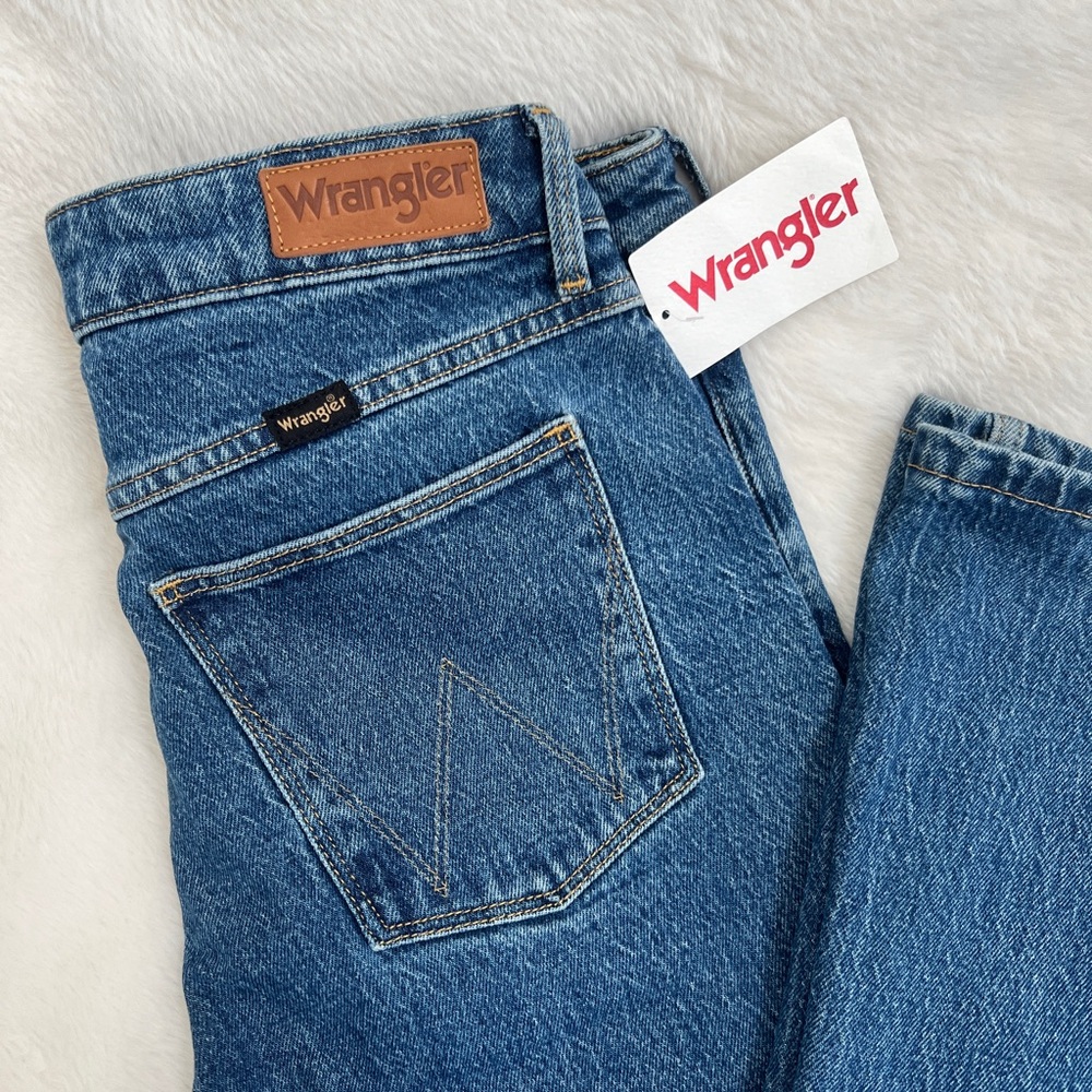 Wrangler Women’s Flare Jeans – Size 30x32 – New With Tags - Picture 11 of 11